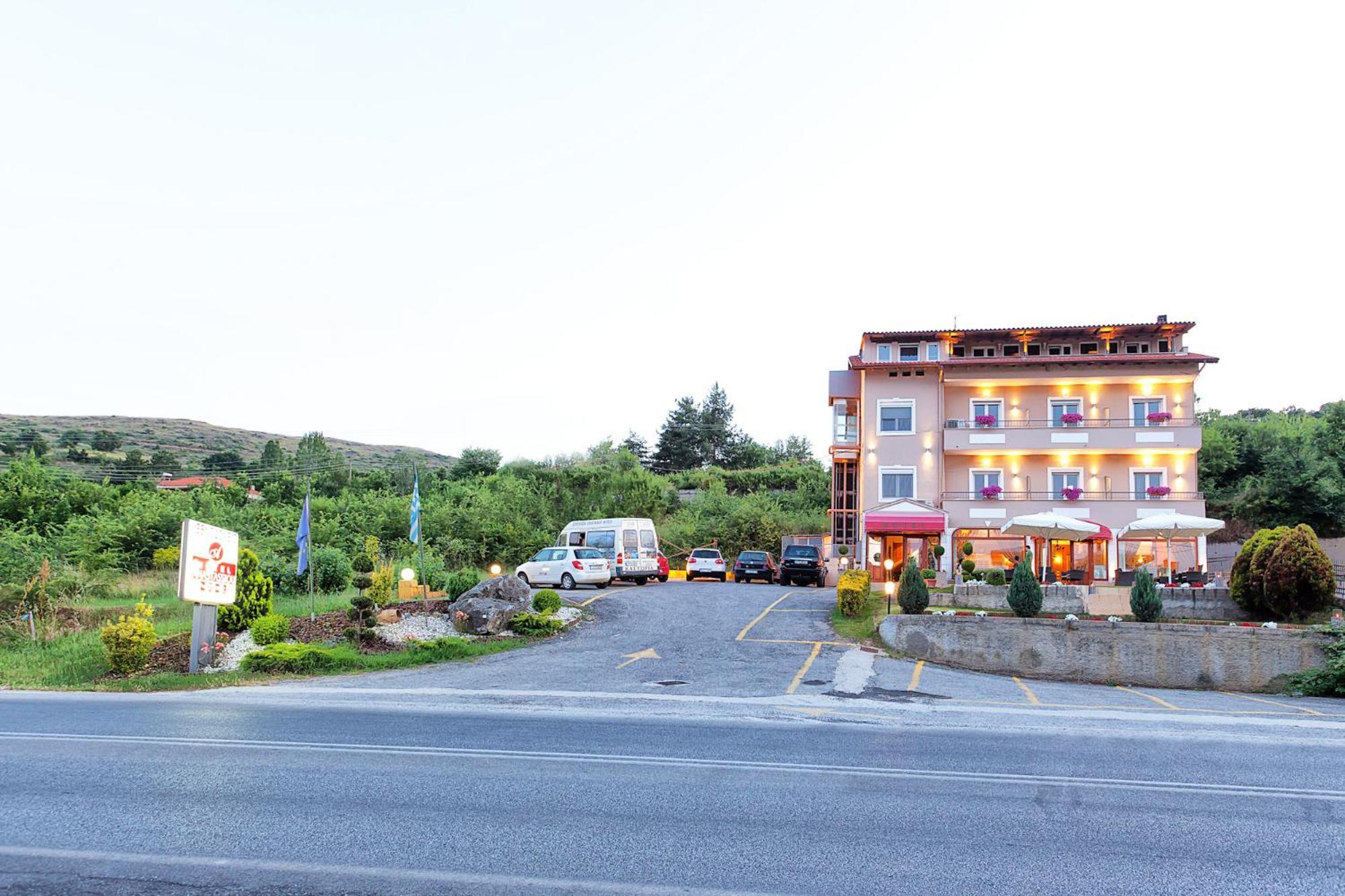 Anastassiou Hotel - Bike And Motorcycle Friendly Hotel Kastoria Extérieur photo