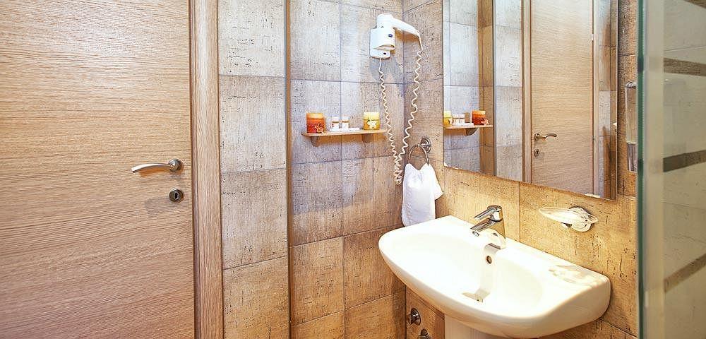 Anastassiou Hotel - Bike And Motorcycle Friendly Hotel Kastoria Extérieur photo